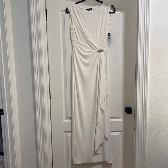 Chaps ivory white maxi dress draped detailing jeweled embellishment size 4 NWT - Picture 3 of 6